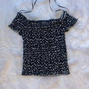 girls off the shoulder shirt size medium
